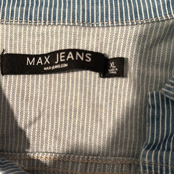 Jacket - Picture 2 of 4